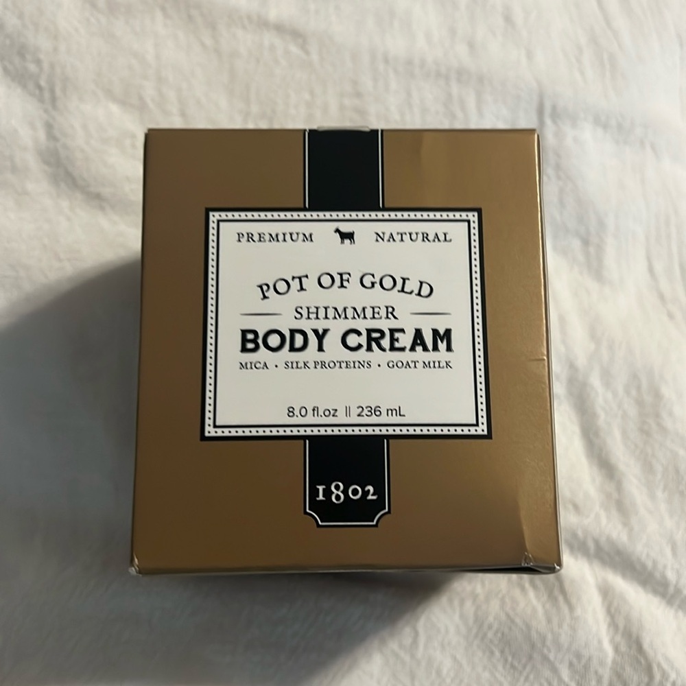 Beekman 1802 New in Box Pot of Gold Shimmer Body Cream 8 Oz.
